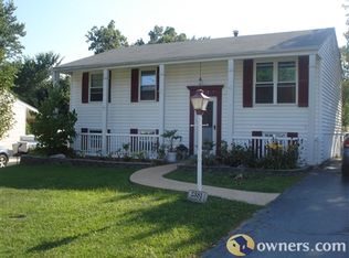 2381 Summit Dr, Arnold, MO 63010