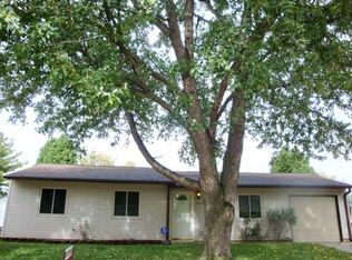 8408 Farmhill Rd, Indianapolis, IN 46231