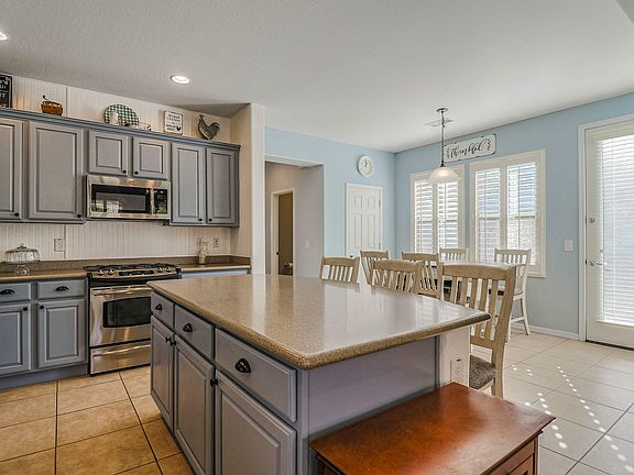 4th image of 20980 W Maiden Ln