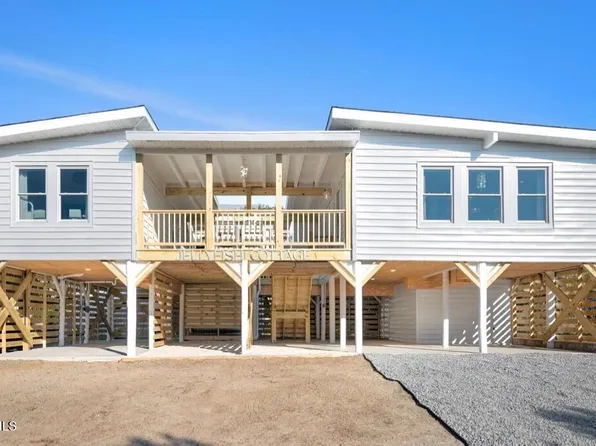 3929 W Dolphin Drive, Oak Island, NC 28465
