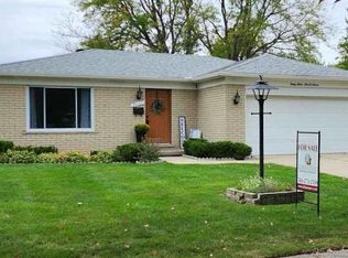33107 Morrison Dr, Sterling Heights, MI 48312