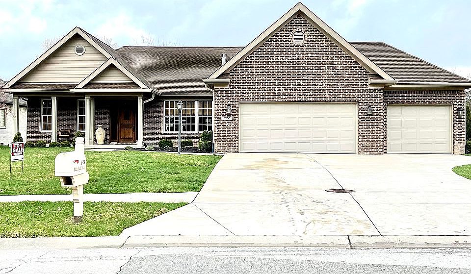 624 Little Eagle Dr front
