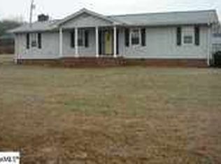 109 N Blue Ridge Cir, Pickens, SC 29671