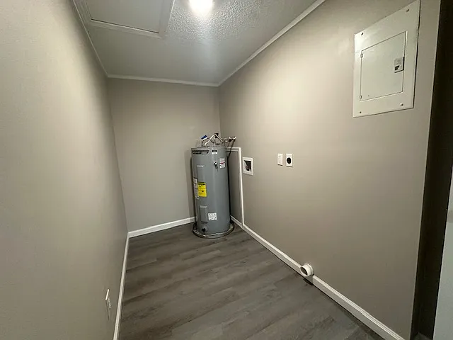 Red Deer Apartments — Photo 9