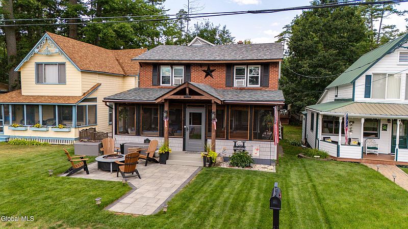 2nd image of 122 Lincoln Avenue