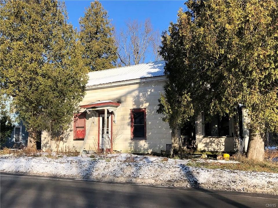 2nd image of 2586 Erieville Rd