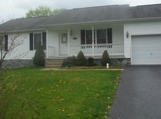 7897 Manor Dr, Harrisburg, PA 17112