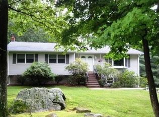 31 Clover Ln, Randolph, NJ 07869