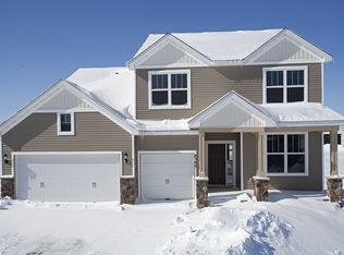 8395 Arrowwood Ln N, Maple Grove, MN 55369