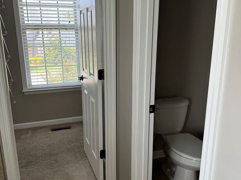 8734 McKenzie Farm Dr — Photo 18