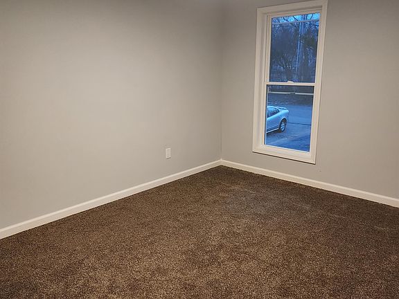 4th image of 4228 Concord Ln #1