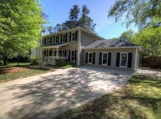 215 Carriage Station Cir, Roswell, GA 30075