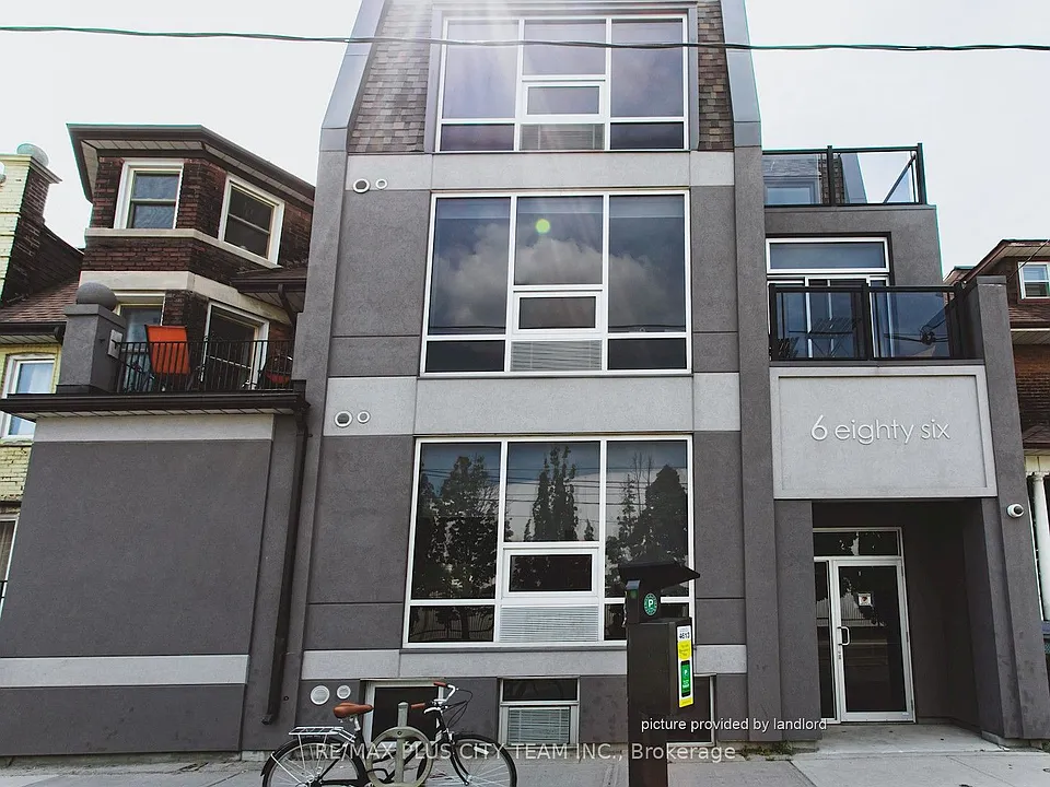 686 Bathurst St #L06