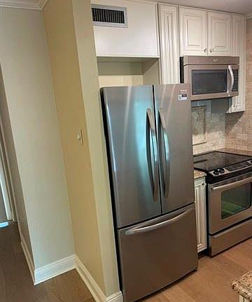 5th image of 4007 Saint Charles Ave APT 208