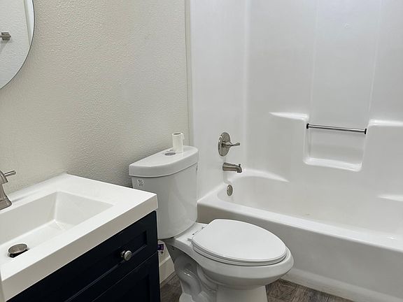 5th image of 15533 Tokay St APT C