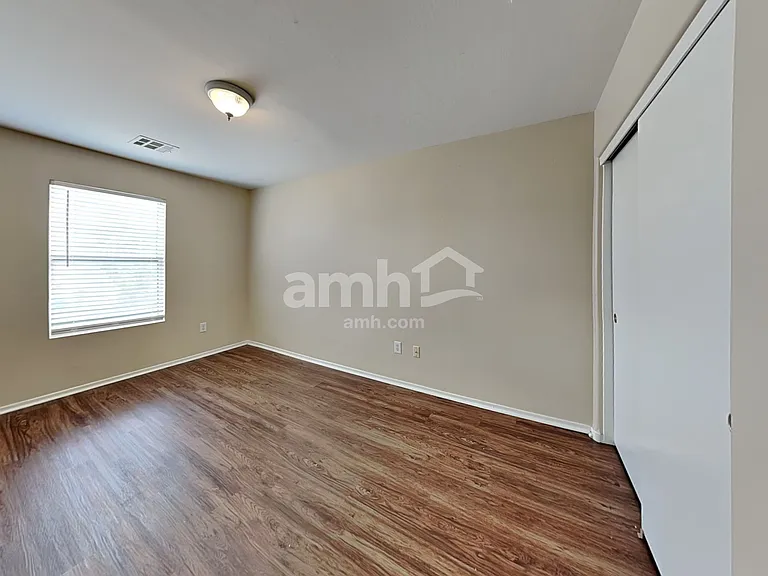 4105 W Irwin Ave — Photo 20