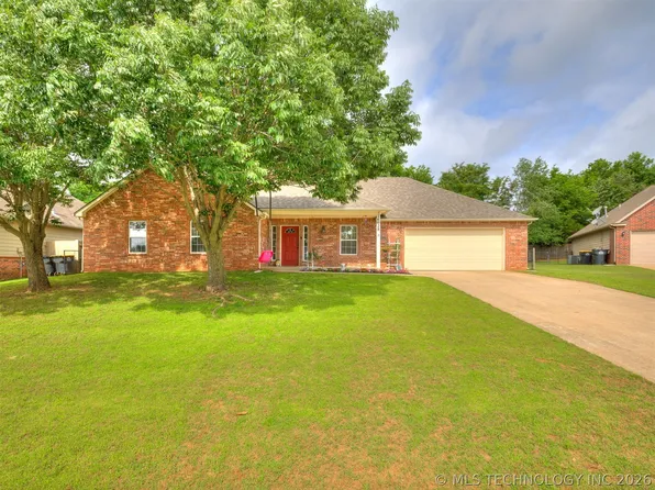 14028 S 298th East Ave, Coweta, OK 74429