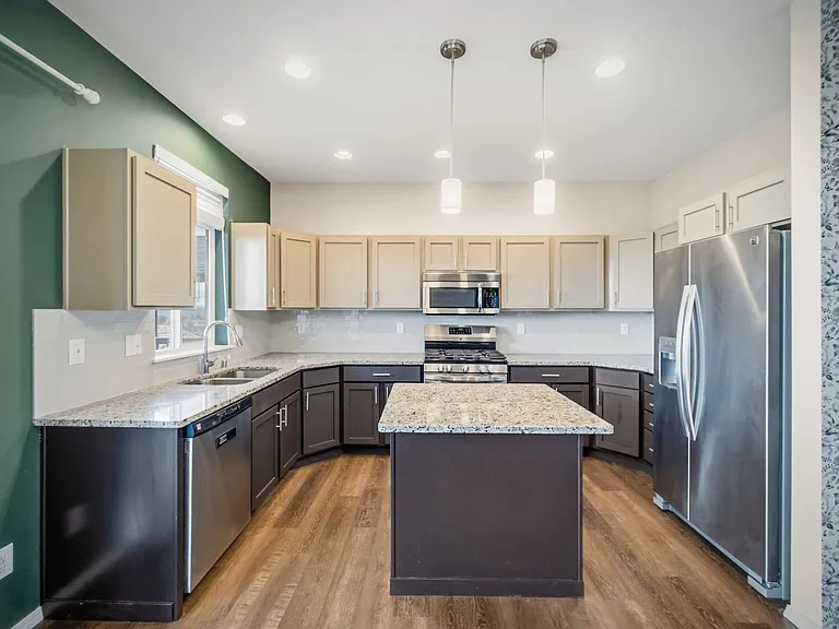 8411 N James Ct — Photo 7