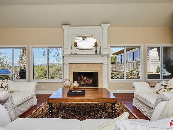 3rd image of 31716 Saddletree Dr