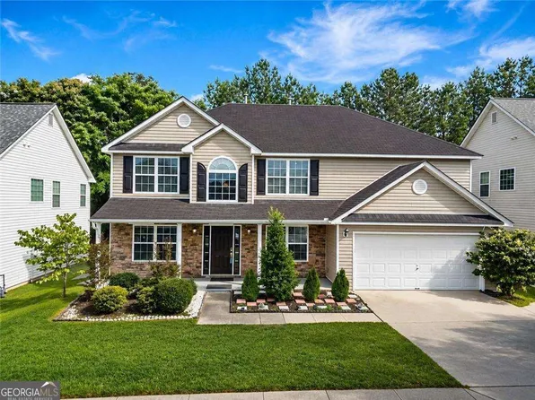 4563 Grove Lake St, Loganville, GA 30052