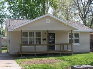 2113 Roblee Ave, Murphysboro, IL 62966