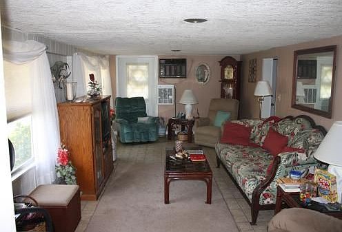 2nd image of 1003 Lucille Ave