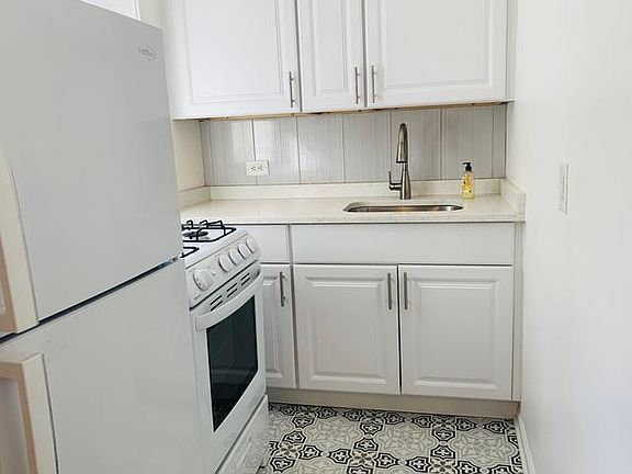 5th image of 2744 N Kimball Ave APT 1S