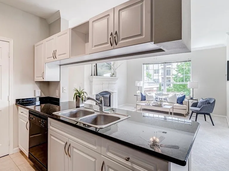 12900 Centre Park Cir #8 — Photo 5