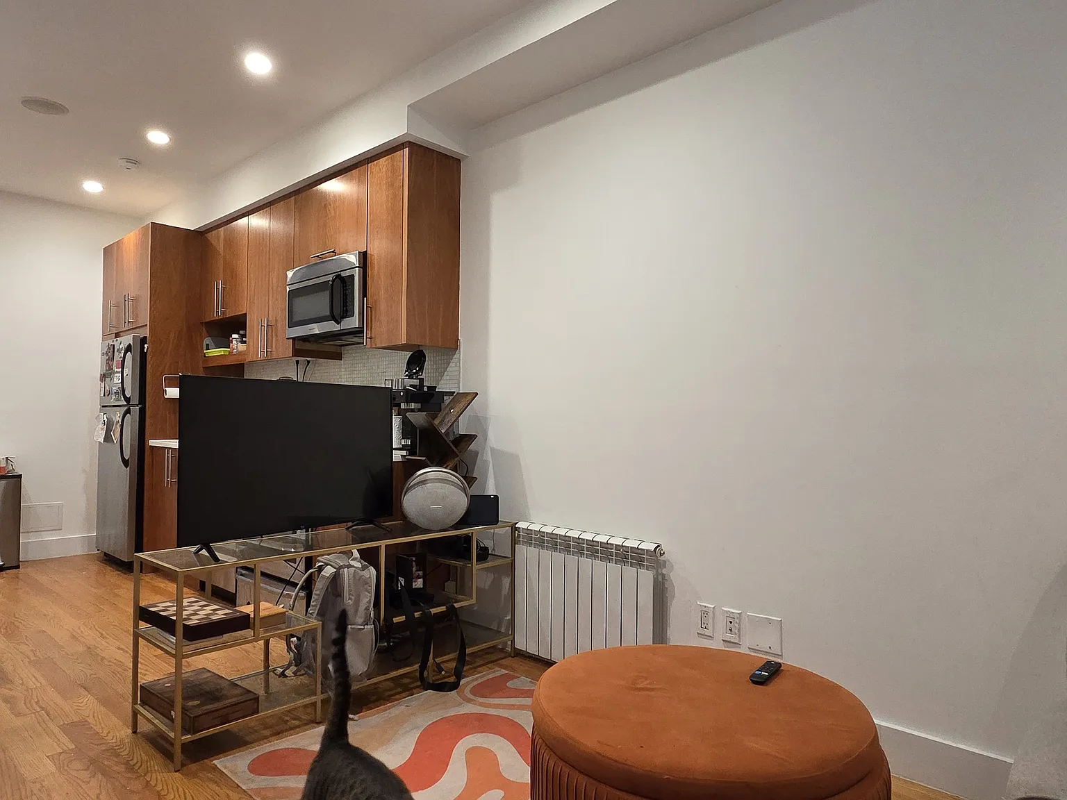 208 Kingsland Avenue — Photo 2