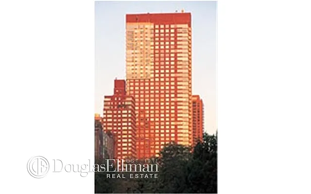 Rented by Douglas Elliman | media 17