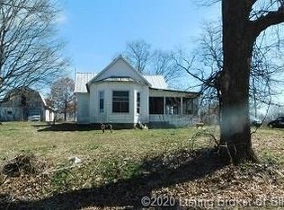 6642 E Olive Branch Rd, Pekin, IN 47165