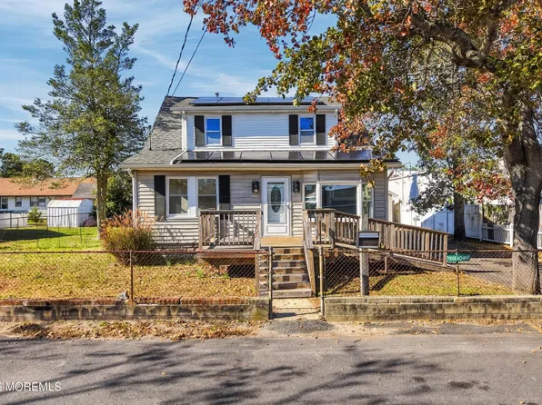 110 Beach Avenue, Beachwood, NJ 08722