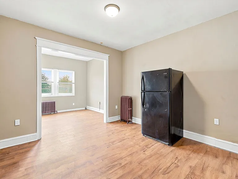 2106 Orthodox St — Photo 14