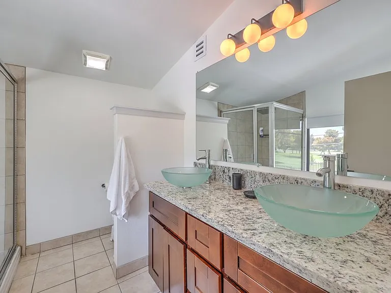 3474 Spencer St — Photo 18