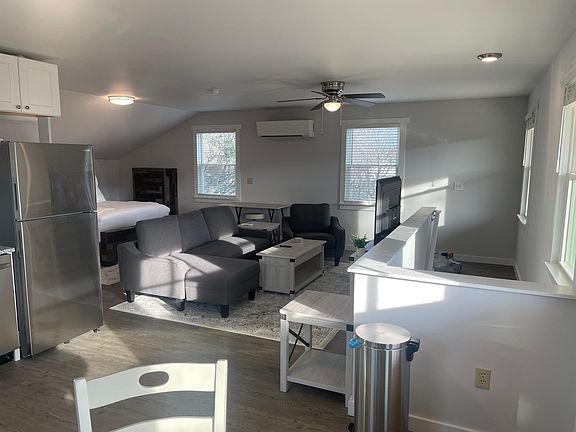 5th image of 50 Salem Hill Rd APT 1