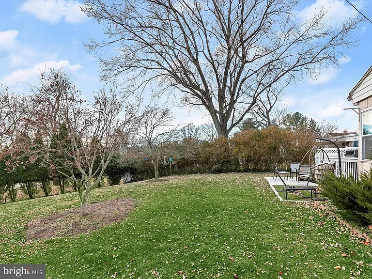 51 E Timonium Rd — Photo 37