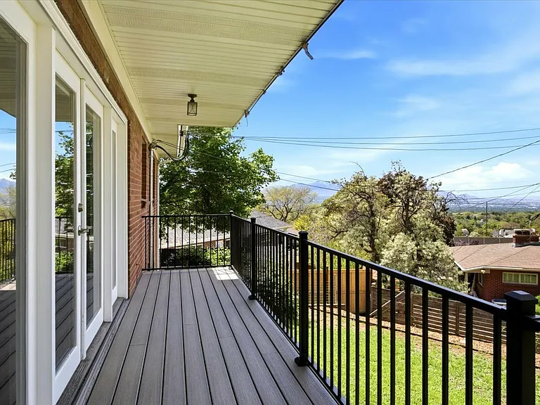 3036 S Sequoia Dr — Photo 7