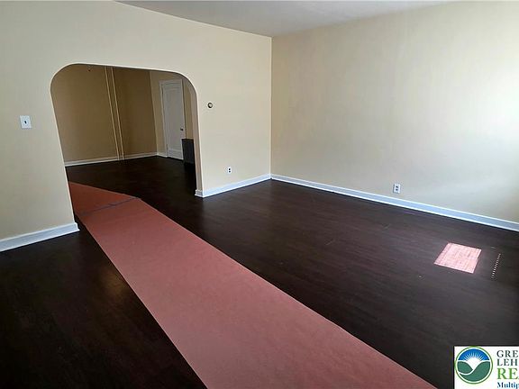 2nd image of 230 Wood St