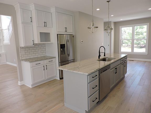 2nd image of 5652 Turnberry Dr