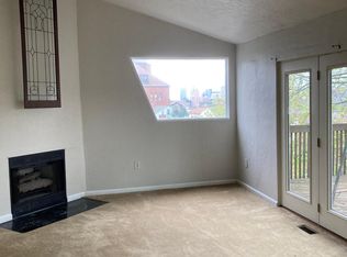 2403 Mission St, Pittsburgh, PA 15203