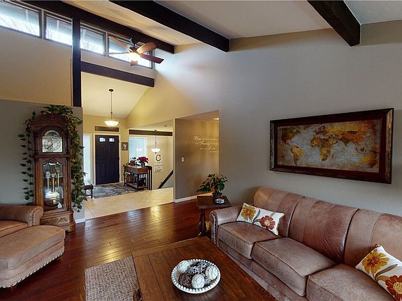 5th image of 1819 Brevor Dr