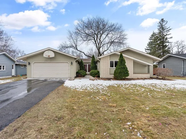 8409 Hopewood Ln N, Minneapolis, MN 55427