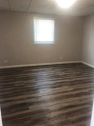 2 bed, 2296 sqft, $960 — Photo 2