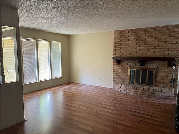 5th image of 5300 Lake Crest Dr