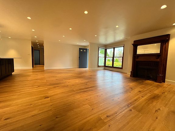 5th image of 3019 168th Ave NE