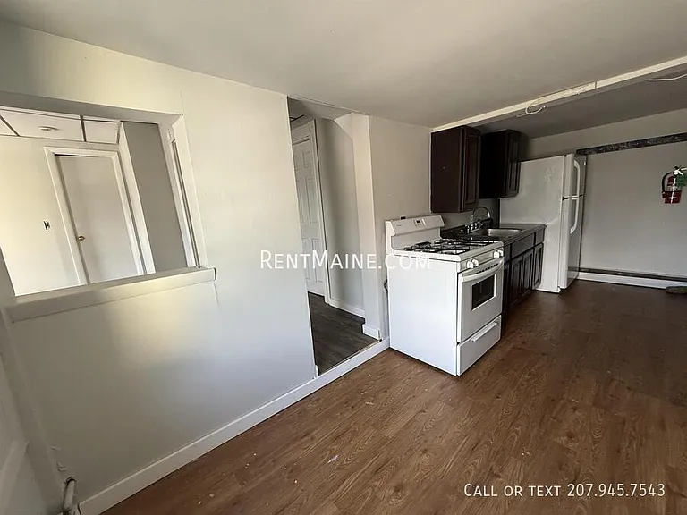 31 Stillwater Ave #4 — Photo 3
