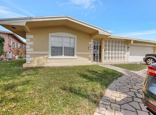 6729 Camelia Dr, Hollywood, FL 33023