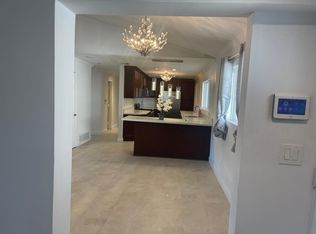 20318 Clark St, Woodland Hills, CA 91367
