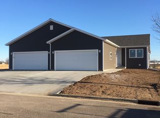 506 Spring St, Spring Green, WI 53588