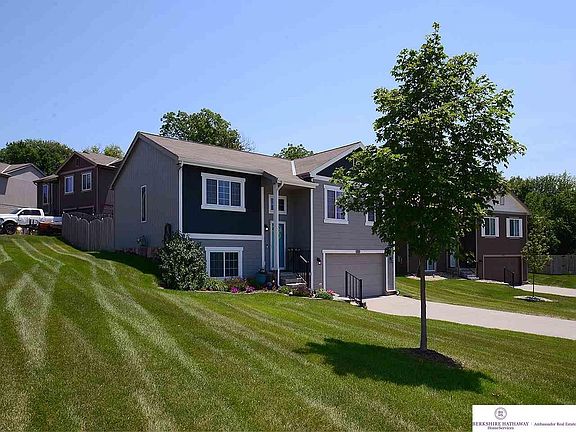 3rd image of 11317 S 212th St